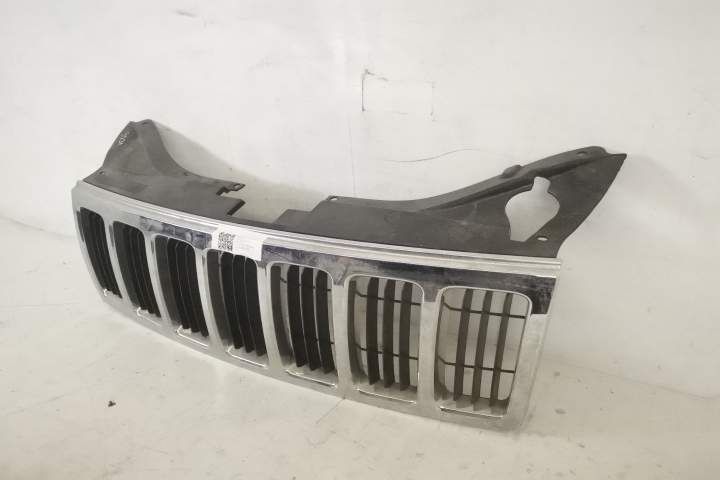 Джип Гранд Cherokee / Jeep Grand Cherokee WK Оригинална централна реше