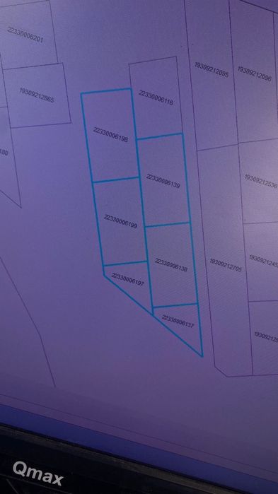 Участок сатылады общий площадь 48 соток, бөлінген