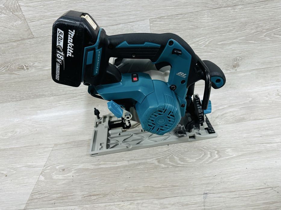 Circular Makita DHS680 2025
