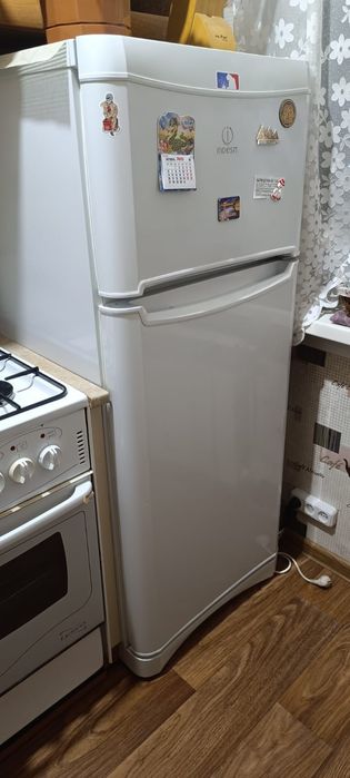 Продается холодильник