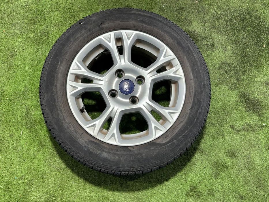 JANTE FORD R15 / 4x108 / B-MAX ZETE 2013 / 195/60 R15 88V / 6JX15 / 2238313 / + CAUCIUCURI (X3)