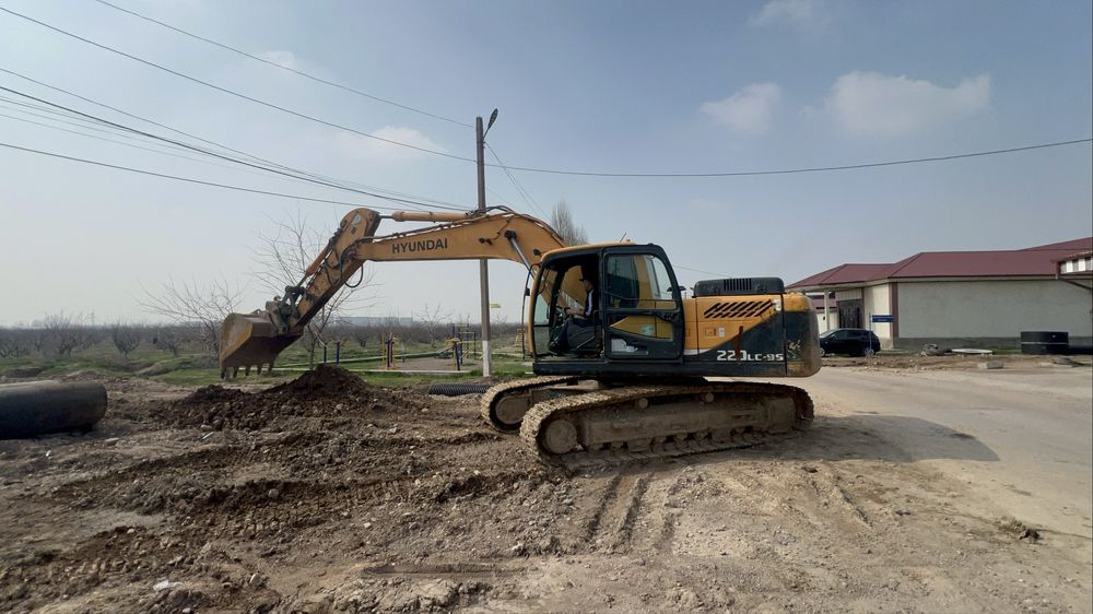 Екскаватор 220 хундаи  1.2 куб аренда гусиничний