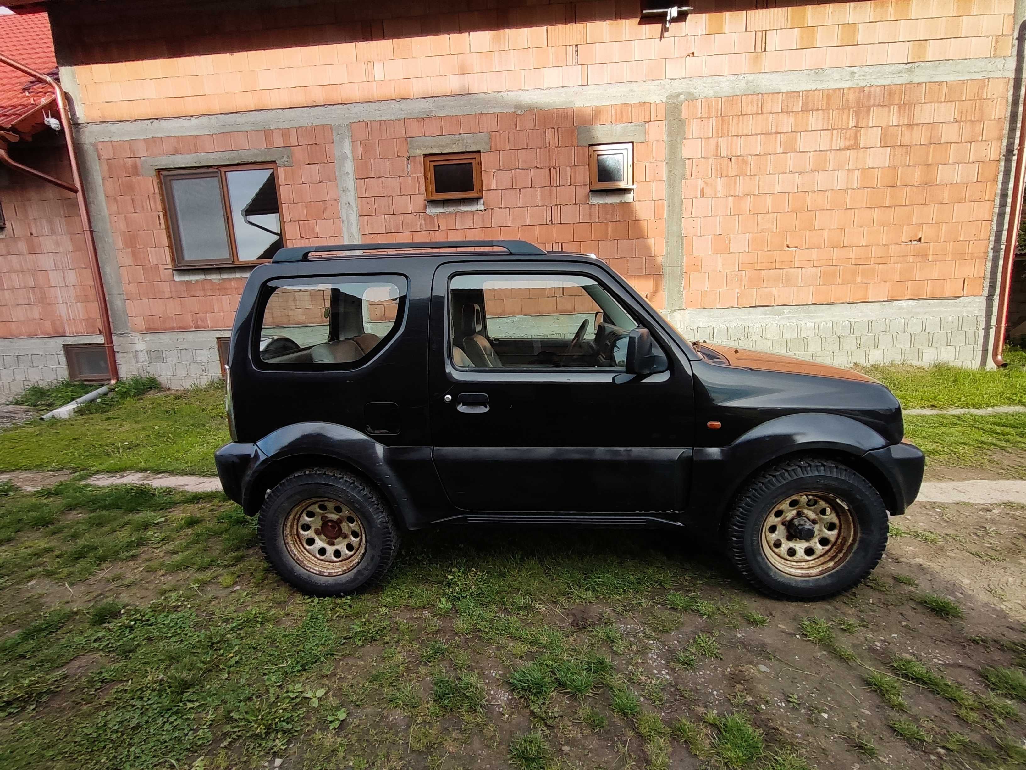 Suzuki Jimny 1.3 benzin 4x4