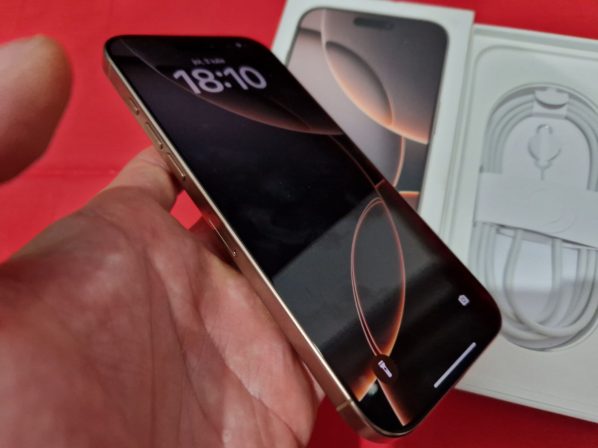 -Iphone 16Pro Max, Desert-Titanium, 256Gb, 8Ram, bat: 100%, 108 ciclur