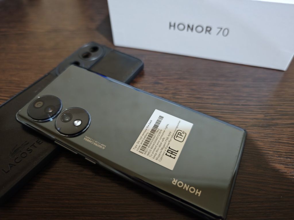HONOR 70 //ПРОДАМ б/у в отличном состоянии