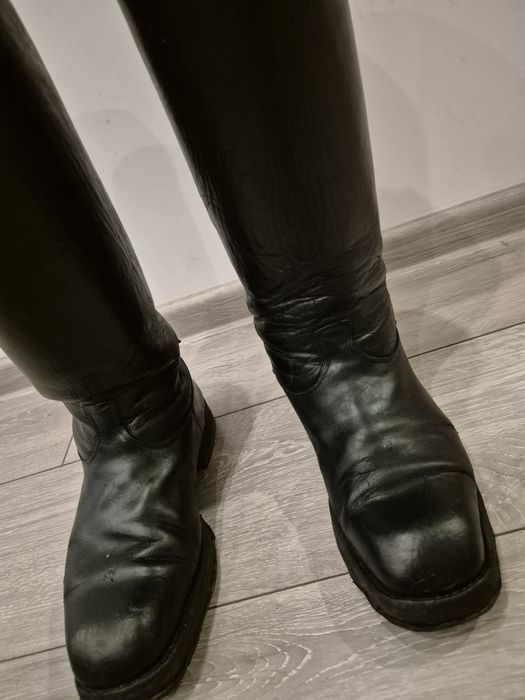 Коледарски ботуши