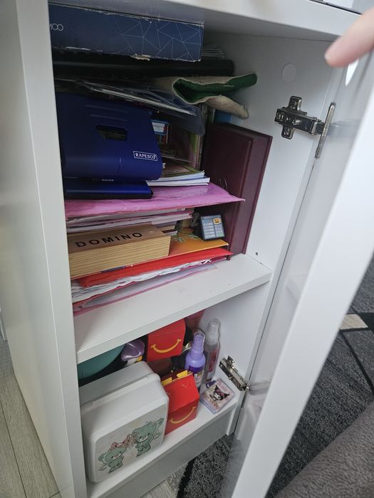 Birou fete in stare ft buna