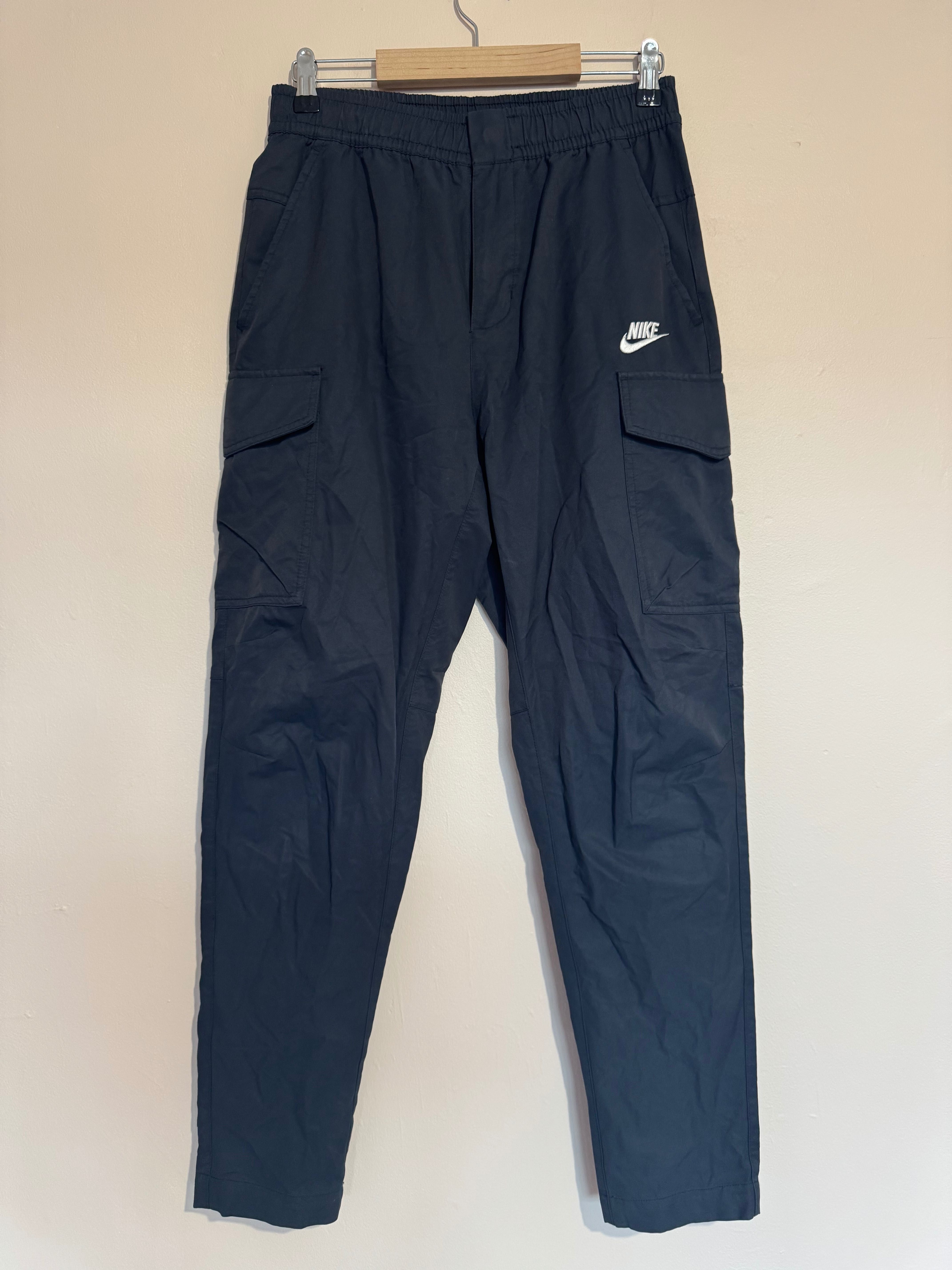 2 броя Спортен панталон Nike.