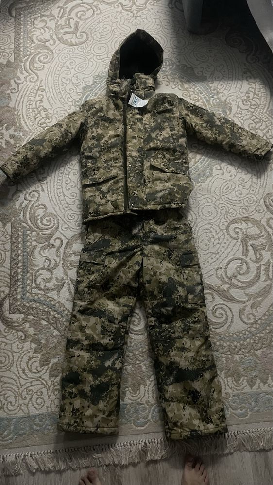 Продам камуфляж зимний