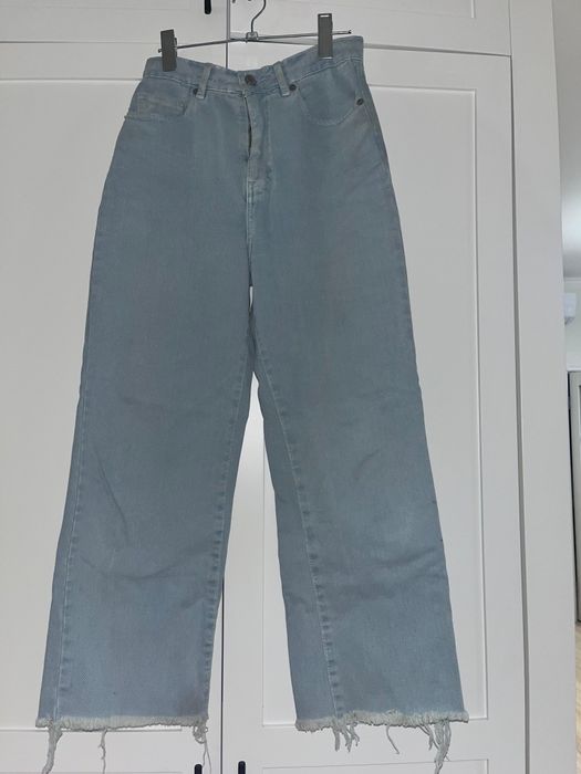 Продам джинсы почти новые