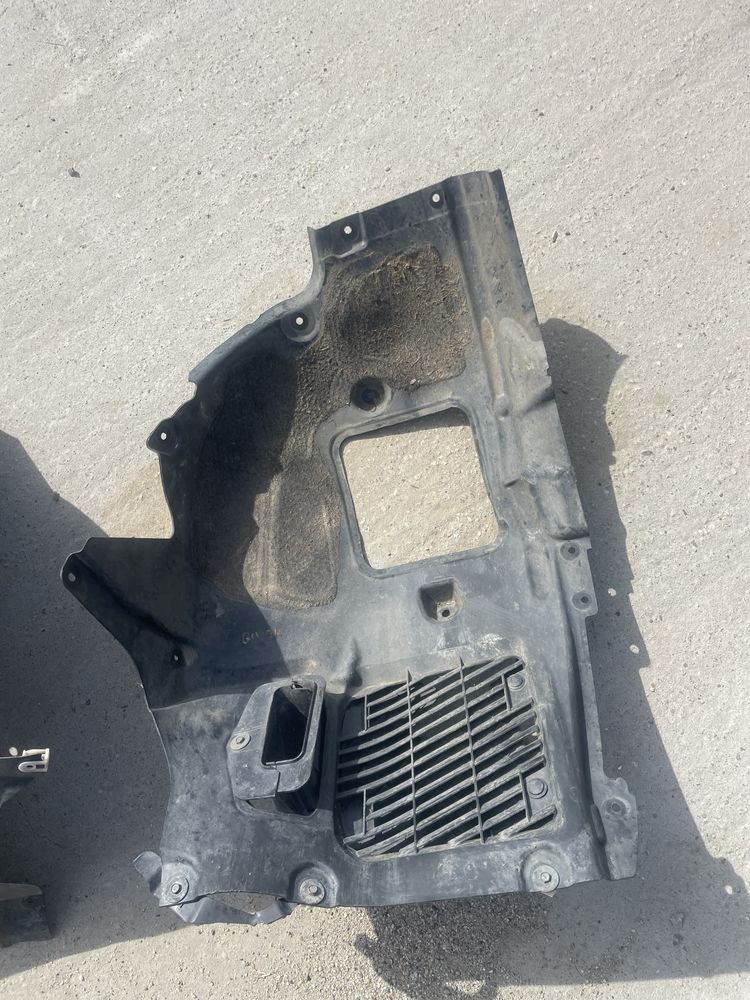 Carenaj / aparatoare noroi dreapta fata BMW g11 g12 facelift lci