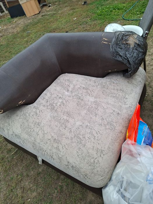 Продам диван самовывоз