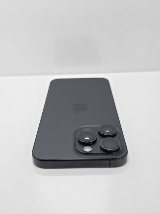 iPhone 15 Pro Max 256GB Titanium Black