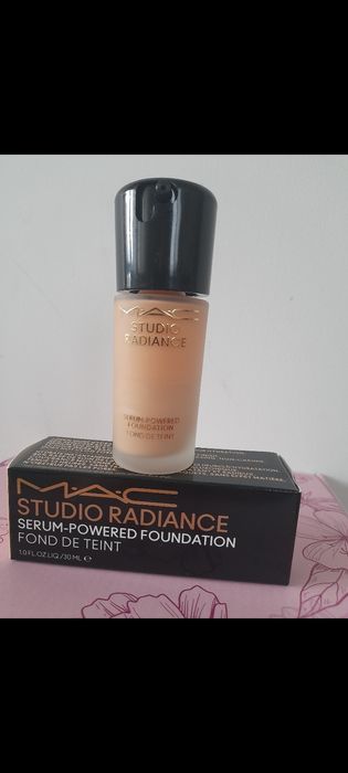 Фон дьо тен M.A.C и Estée Lauder