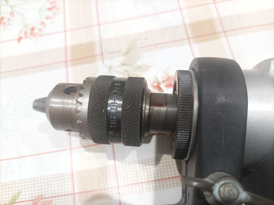 AEG SB2-400  двускоростна ударна бормашина.