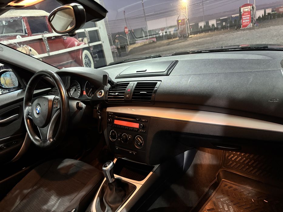 Seria 1 E87 2008 1.9d