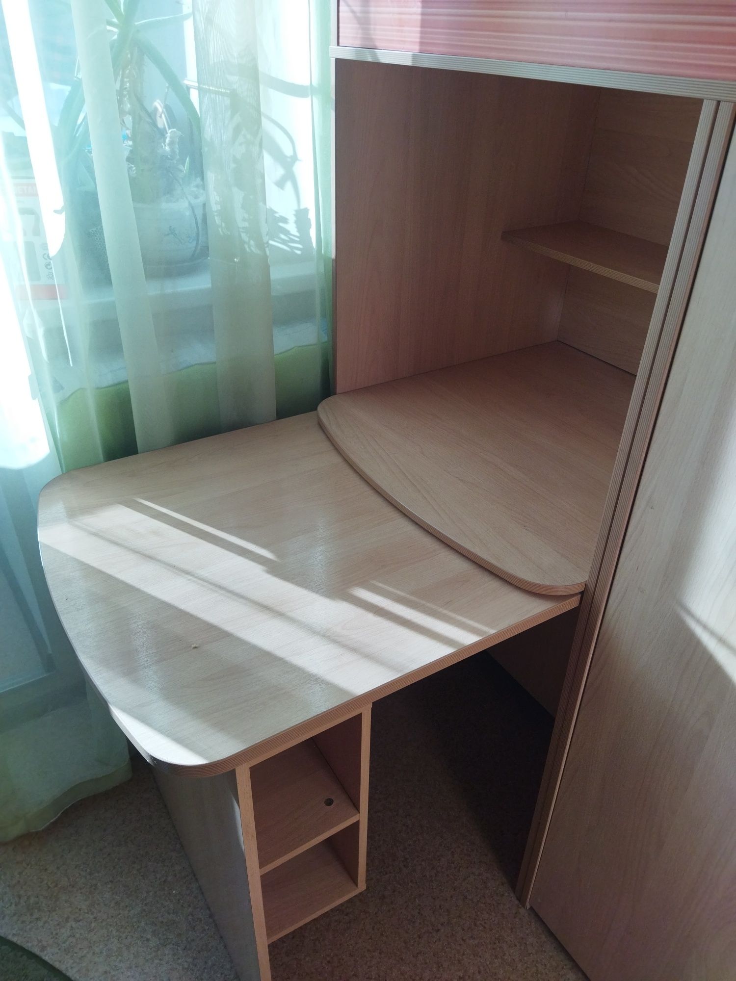 Кровать чердак, с шкафами и односпальная кровать
