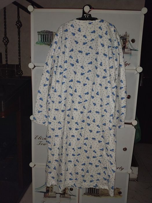 Vând cămașe de noapte damă