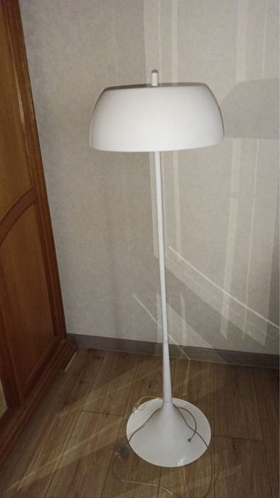 Светильник белый