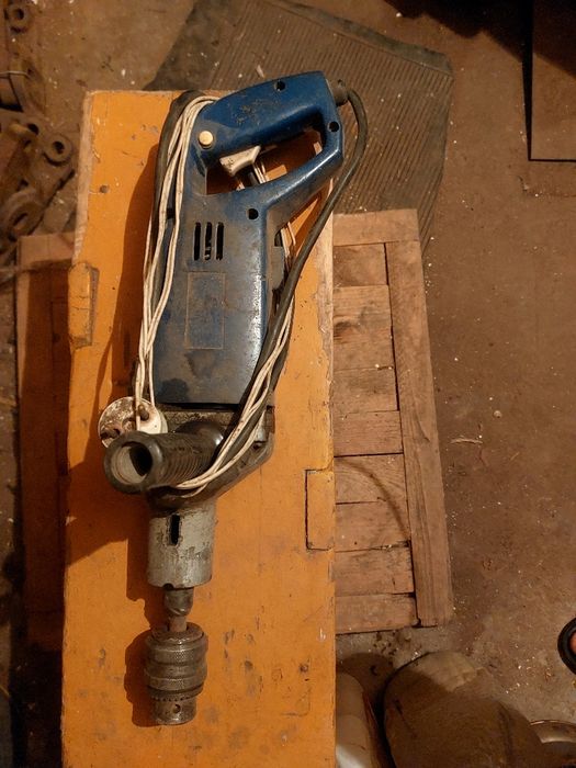 Дрель советский рабочий