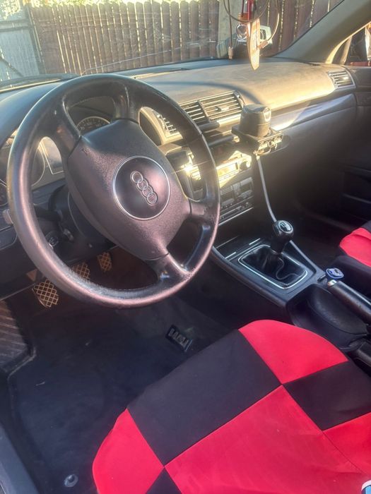 Vând Audi a4 b6 1.9 tdi 131 cp mașină personala de 5 ani