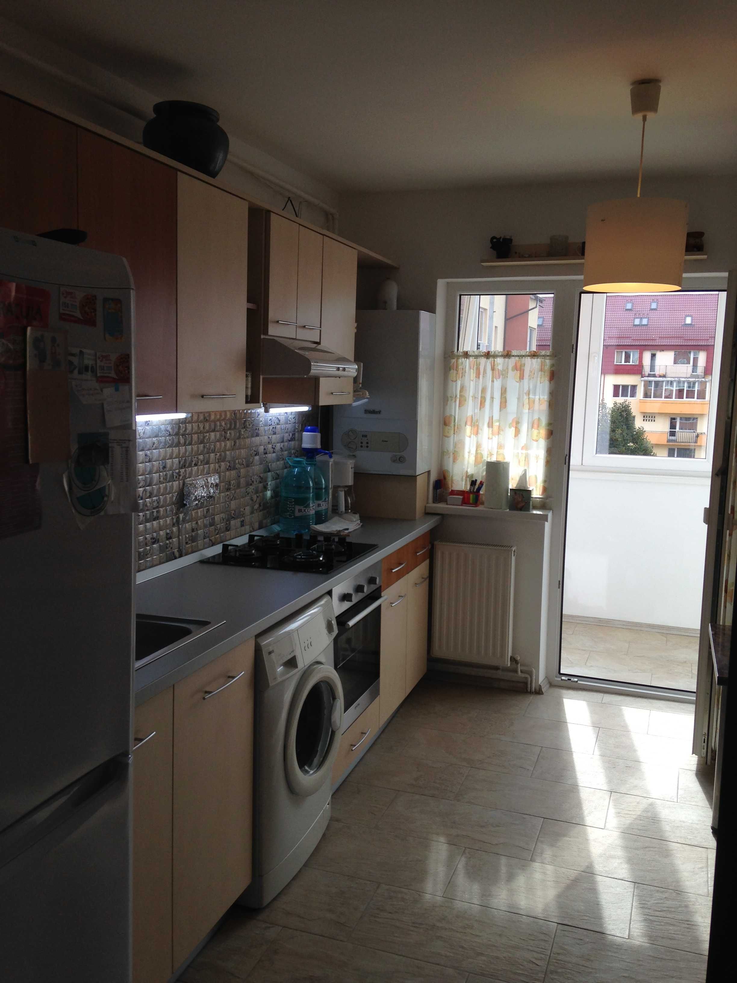 Pentru inchiriat ap 2 camere, decomandat, zona Garii, Brasov