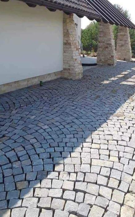 Vând piatra cubica și montez