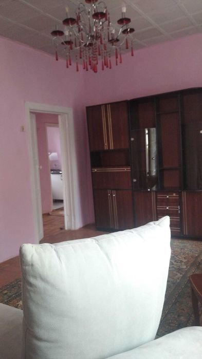 Посуточно 3 х комнат дом район вокзал Алматы 1