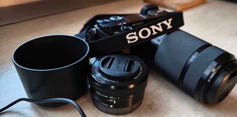 Sony a6100 + аксесоари