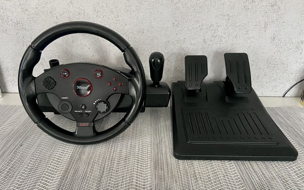 Волан С Педали Trust GXT 270° градуса PC/PS3