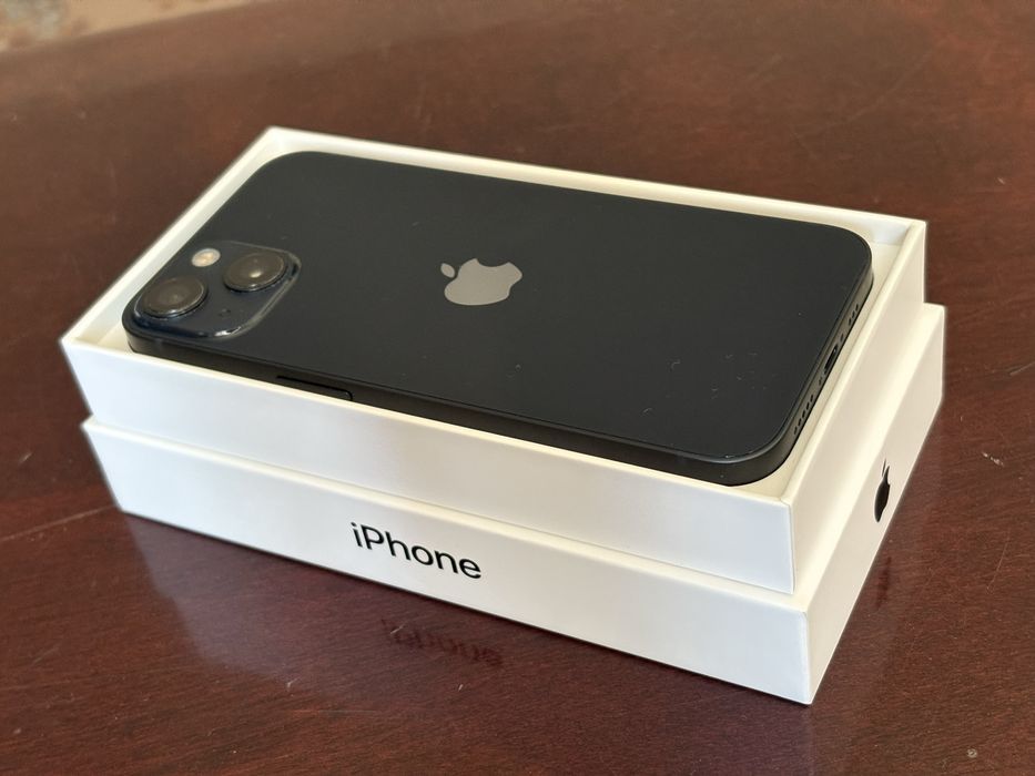 Vand Iphone 13 intr-o  stare impecabila cu toate accesoriile
