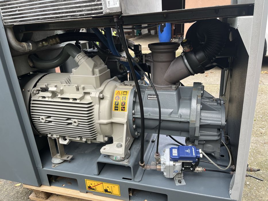 Винтов компресор Atlas Copco 30Kw 5500lt/min