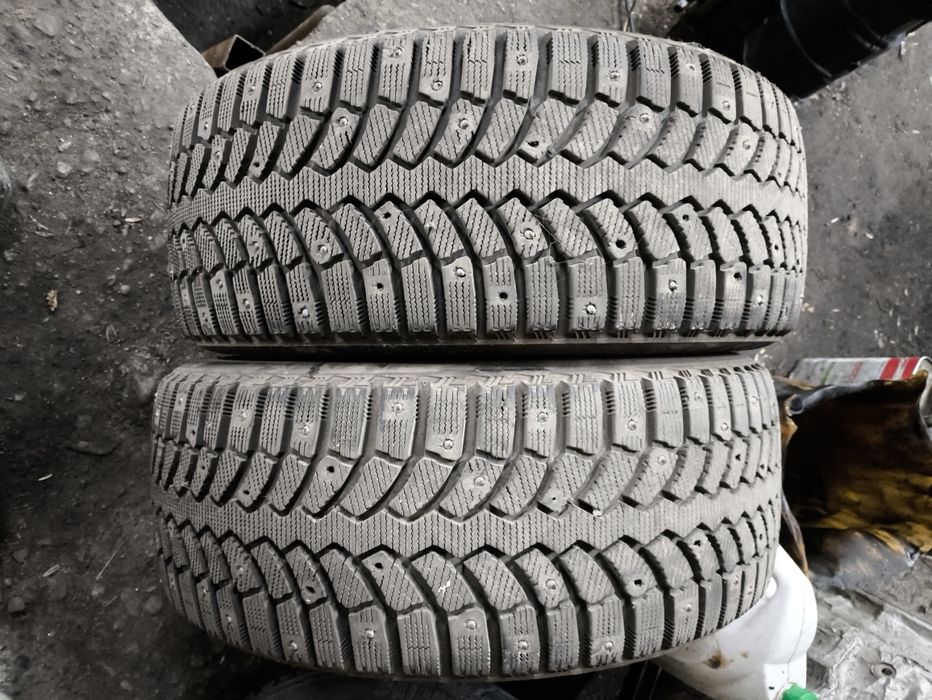 Продам резину  пара в хорошем состаянии