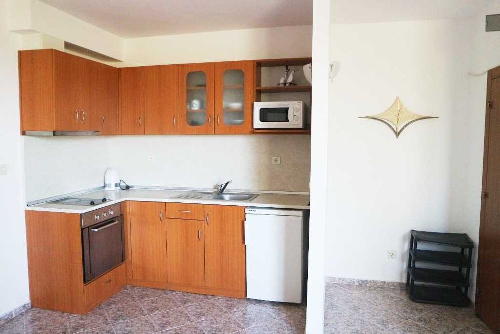 Продава се Двустаен апартамент в к.к. Слънчев бряг - 70 кв.м за 950 €/кв.м - Снимка #4