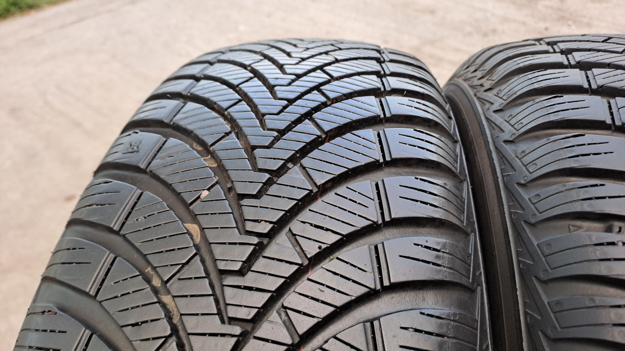 4бр. 2023г. Всесезонни 185/65/15 Kumho Solus 4S