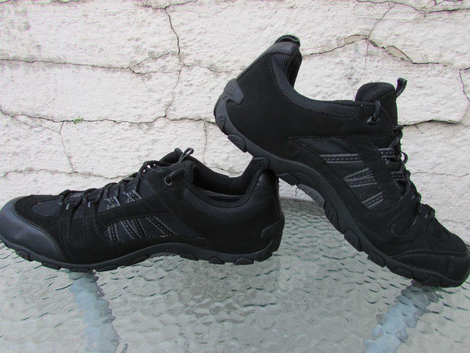 Мъжки туристически обувки Gelert Rocky