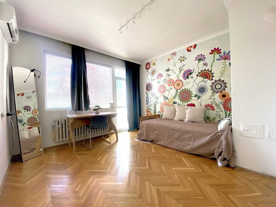 Дава се под наем Тристаен апартамент в София, Медицинска академия - 91 кв.м за 650 € - Снимка #3