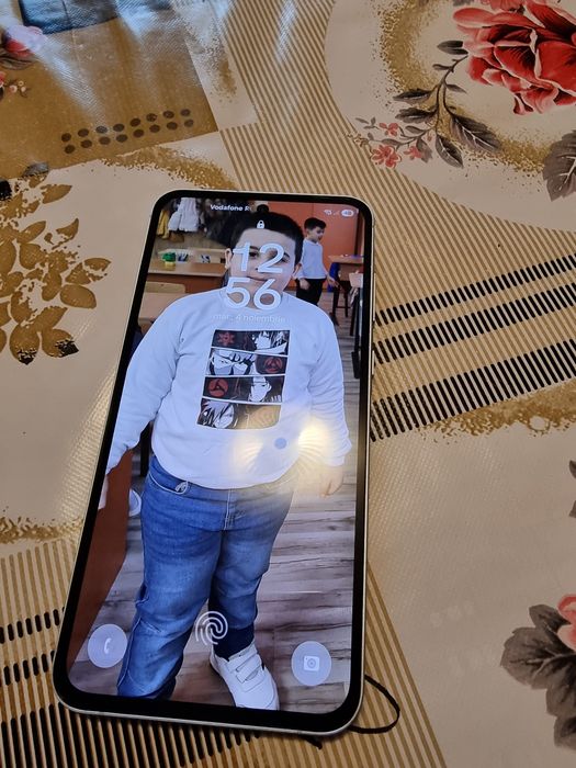 Vând A 55 5  G  256 GB 8 G