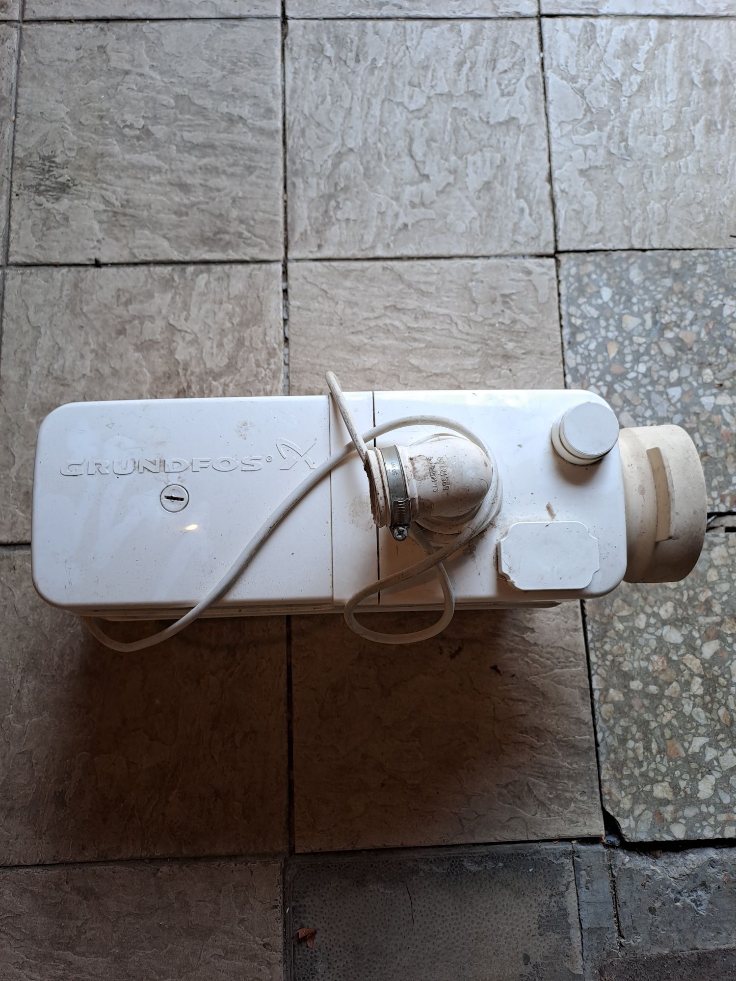 Помпа за отпадъчни вода Grundfos Sololift 2