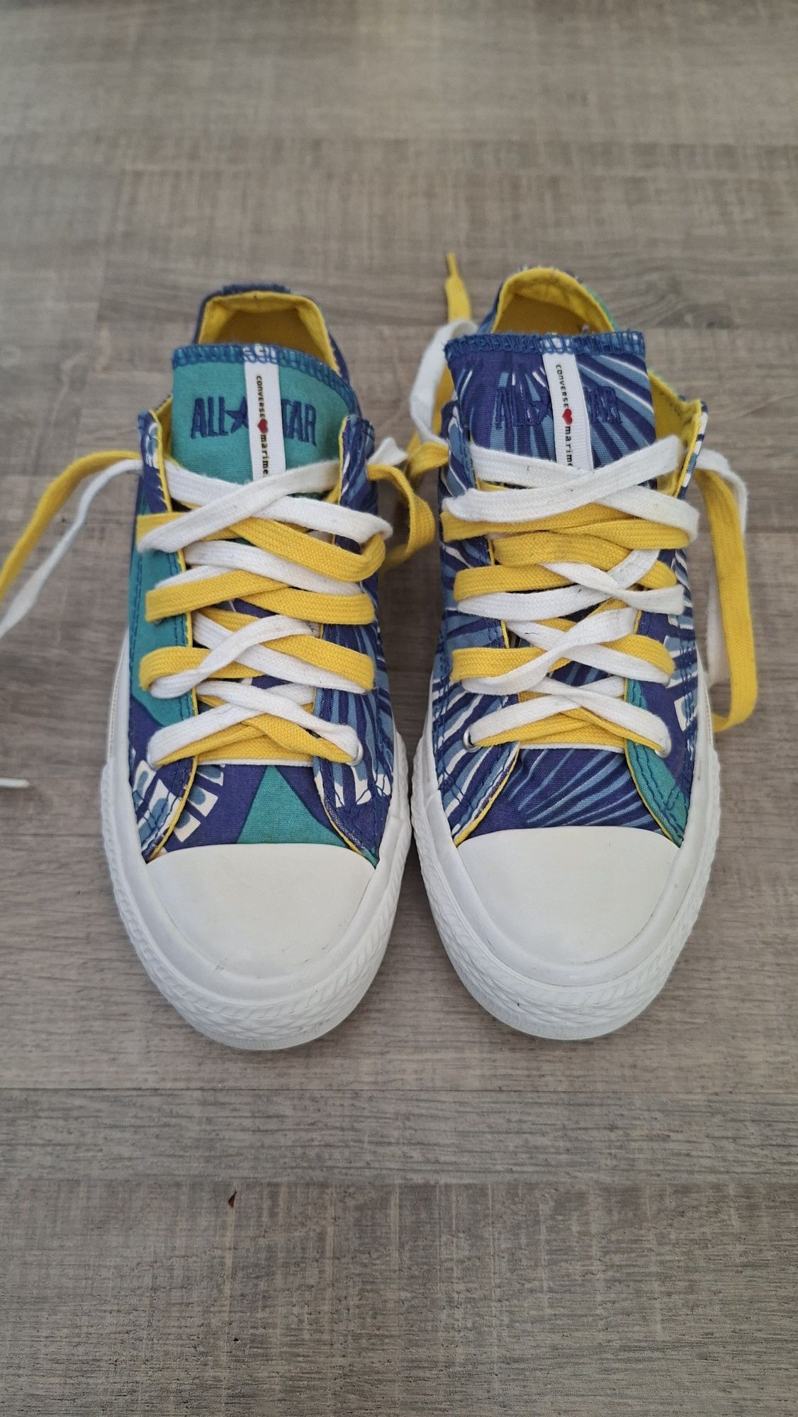 Converse - mărimea 35