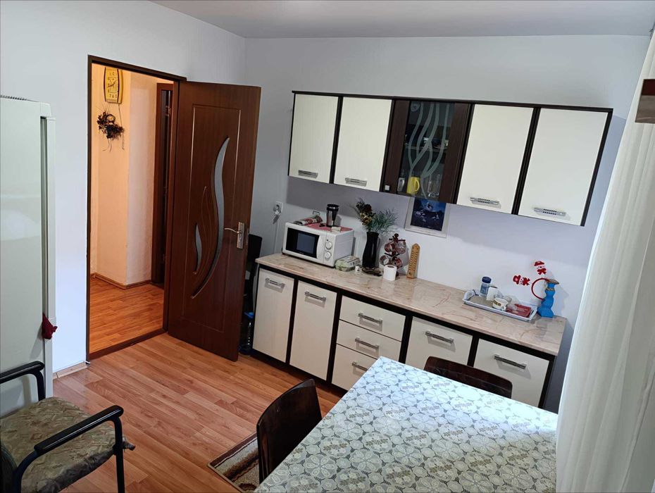 Proprietar Apartment 3 Camere, 86mp,  zona HCC/L-uri, parțial renovat!