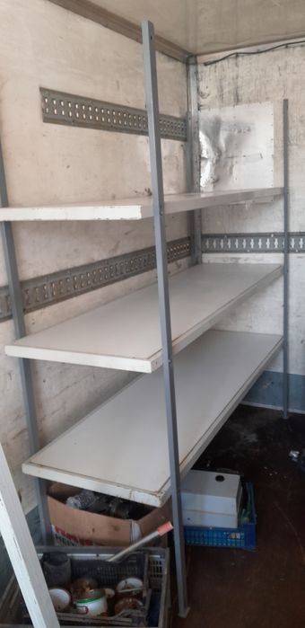 Vand rafturi  metalice cu placa din PAL