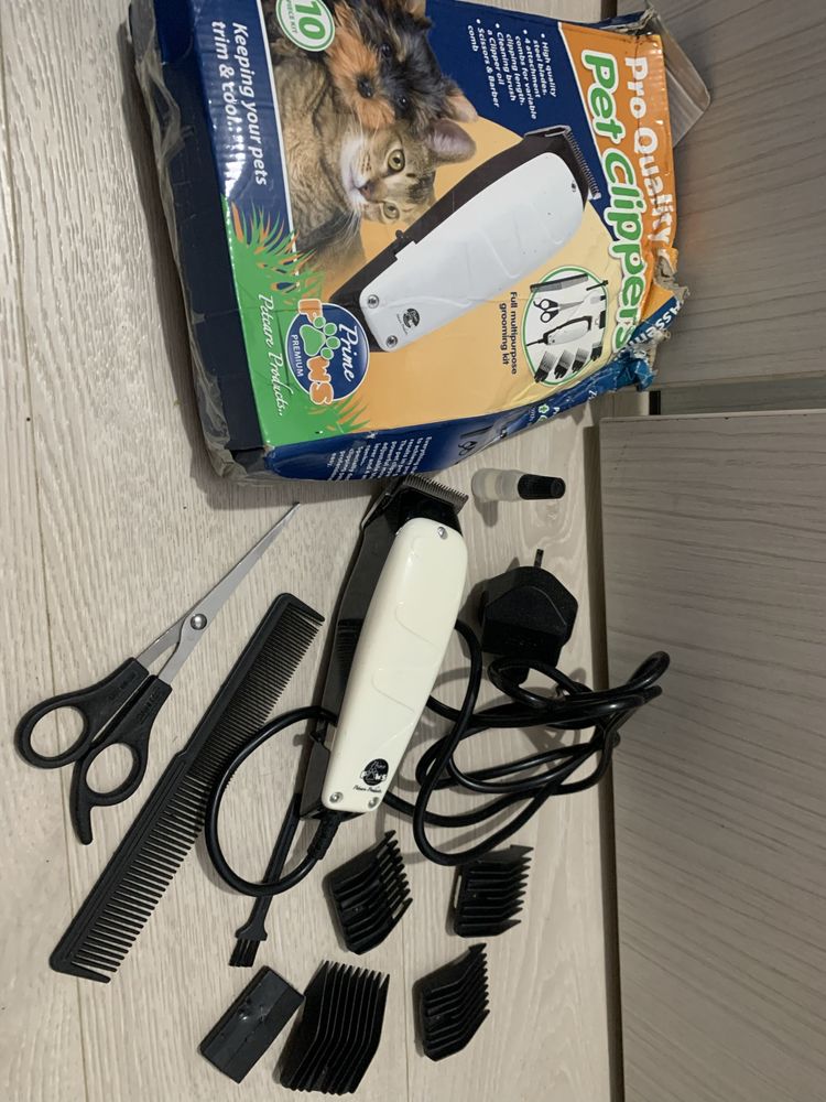 Pet Trimmer, nou nout, ideal pentru tunsul animalutelor, set complet