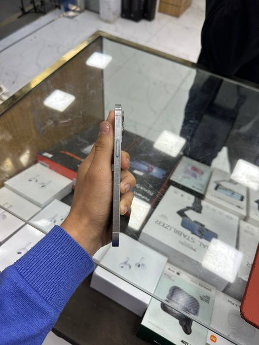 iPhone 12 max 128