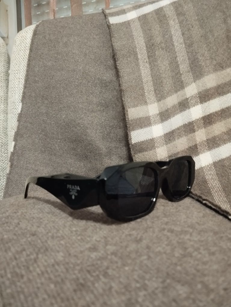 Слънчеви очила Prada ,Louis Vuitton