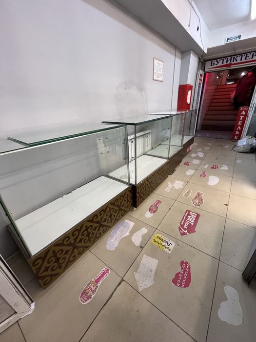 Продам витрины в хорошем состоянии