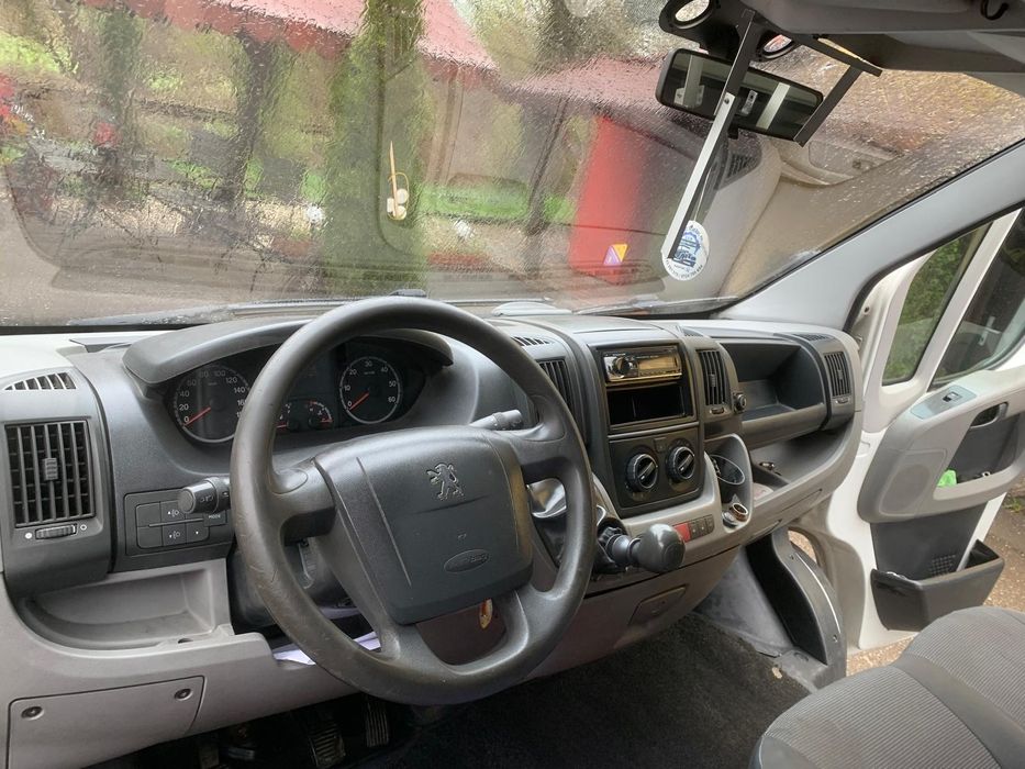 Vând peugeot boxer