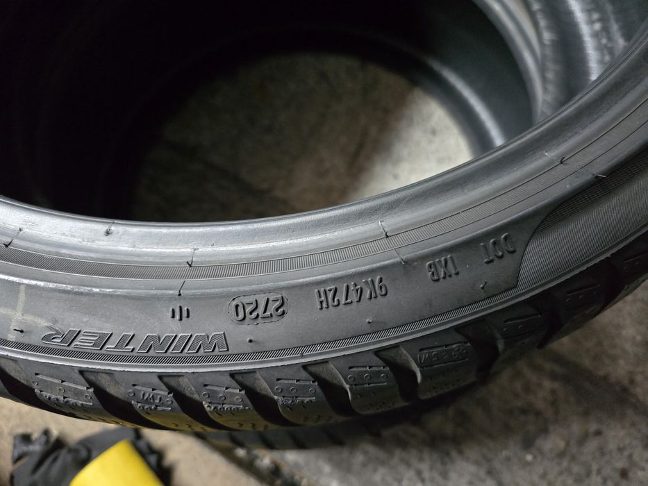 Pirelli 235/35 R20 92W MS iarnă