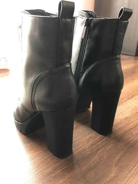 Ghete JennyFairy marime 38