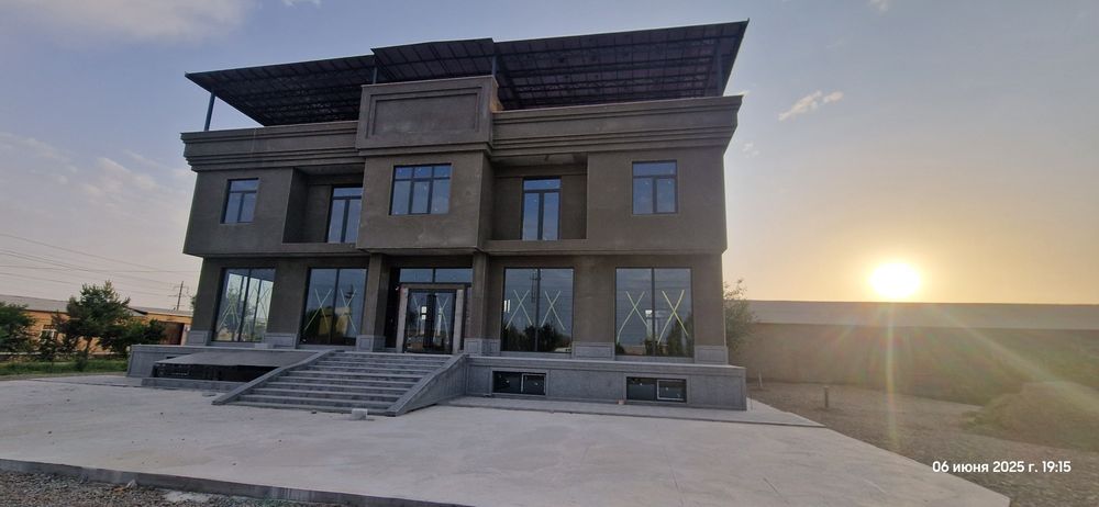 Бухоро шахрида бино сотилади